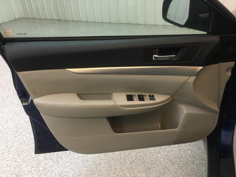 Subaru Outback  2010