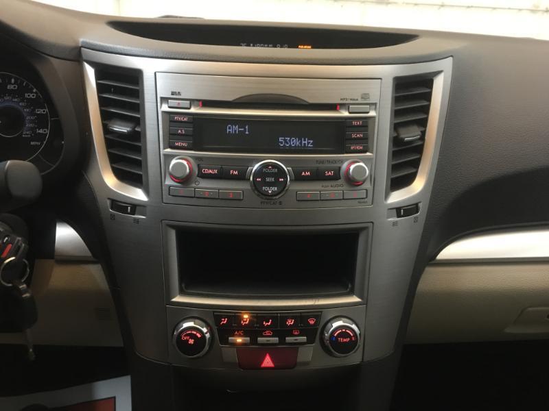 Subaru Outback  2010