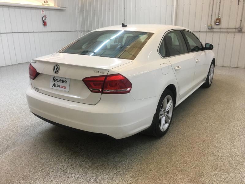 Volkswagen Passat  2014