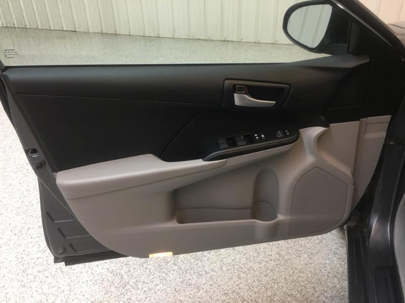 Toyota Camry  2014