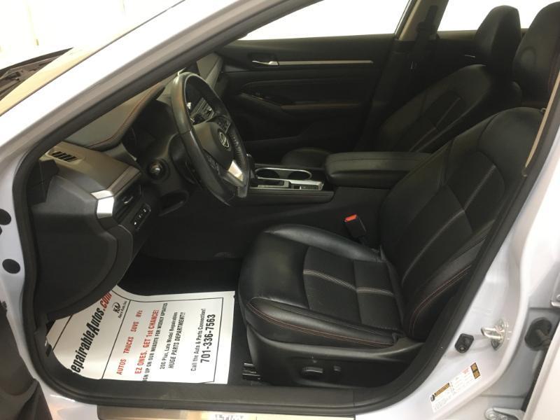 Nissan Altima  2023