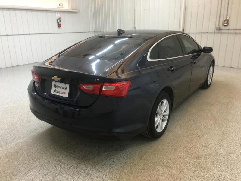 Chevrolet Malibu  2016
