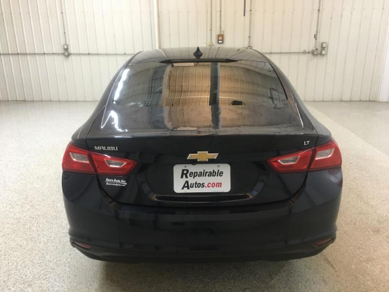 Chevrolet Malibu  2016