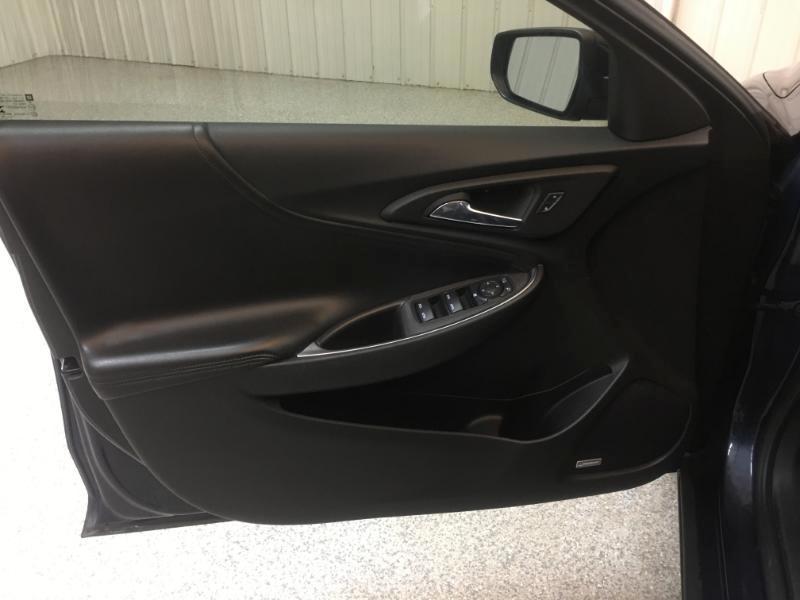 Chevrolet Malibu  2016