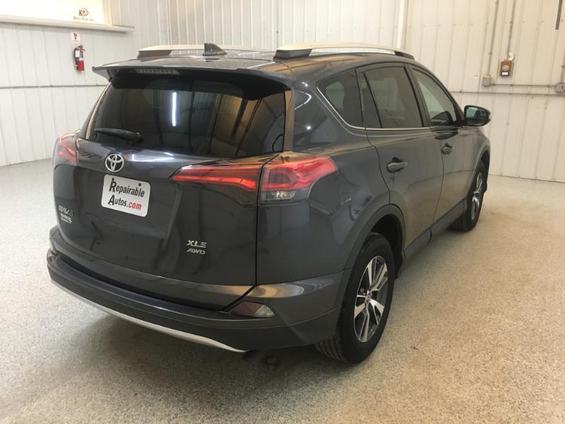 Toyota RAV4  2016
