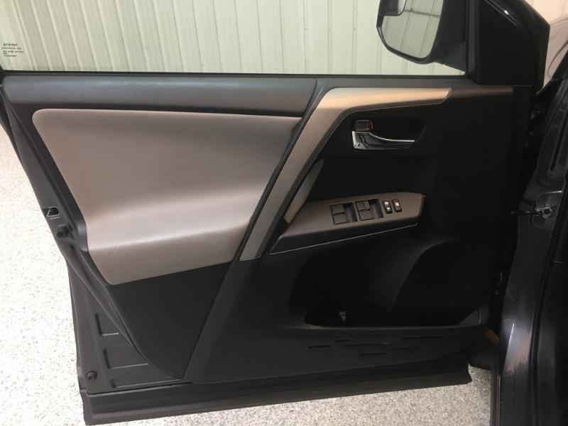 Toyota RAV4  2016