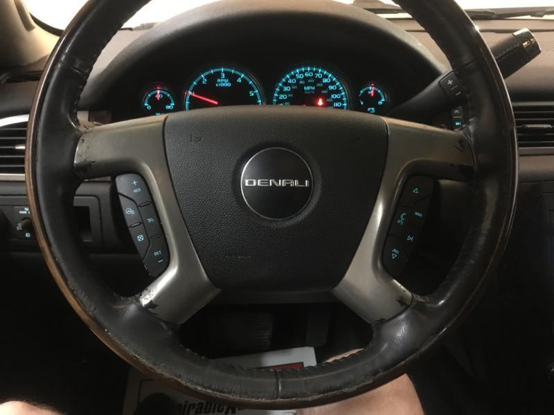 GMC Yukon Denali  2009