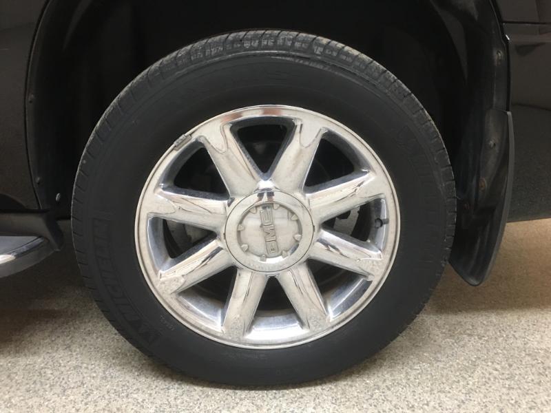 GMC Yukon Denali  2009