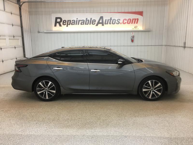 Nissan Maxima  2019