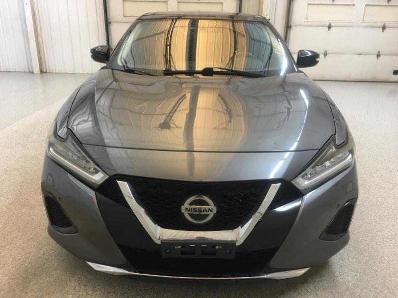 Nissan Maxima  2019