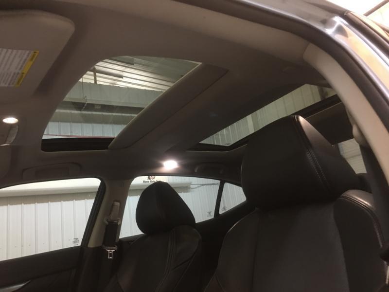 Nissan Maxima  2019