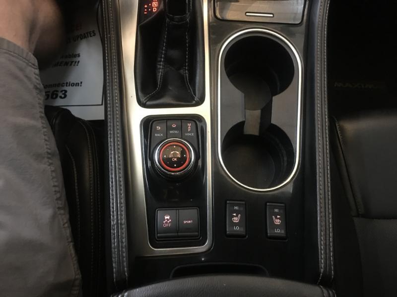 Nissan Maxima  2019