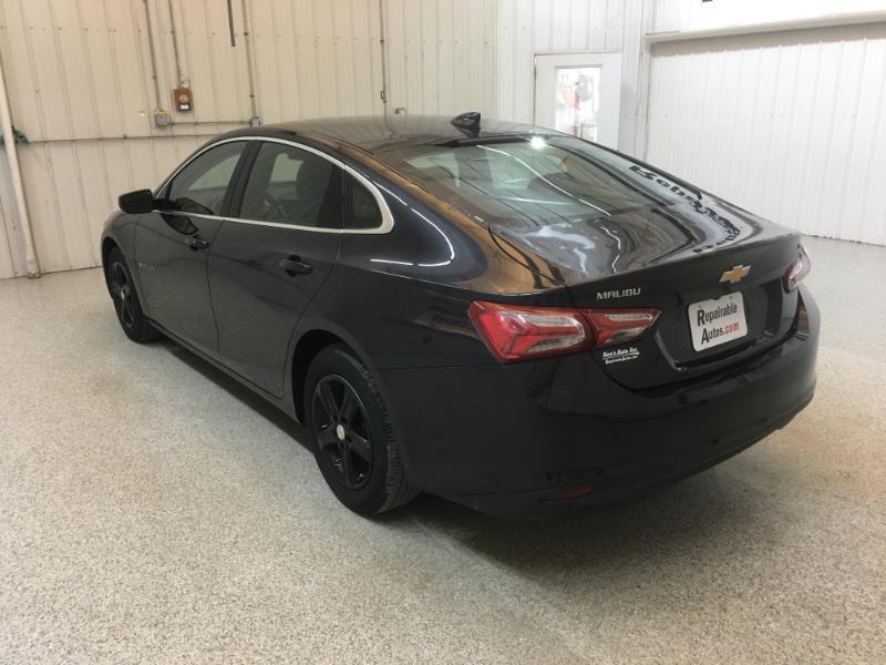 Chevrolet Malibu  2022