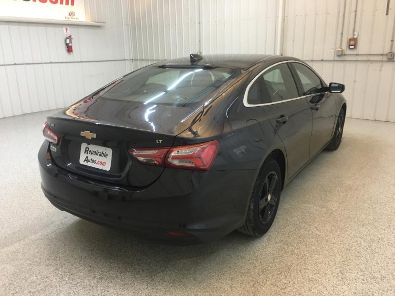 Chevrolet Malibu  2022