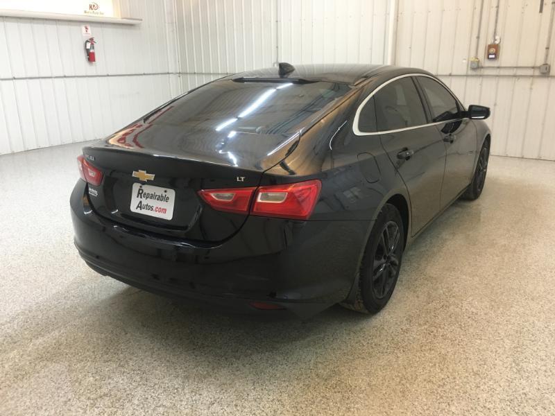 Chevrolet Malibu  2018
