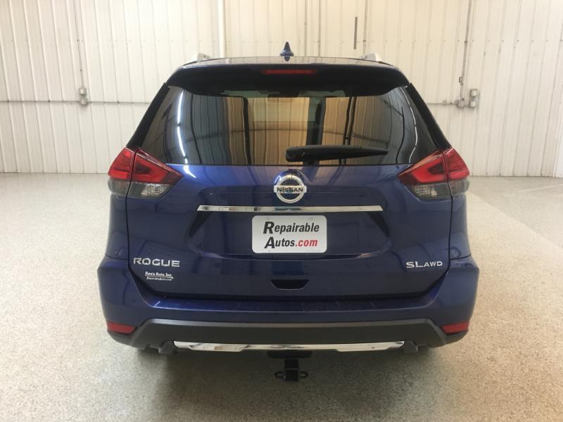 Nissan Rogue  2017