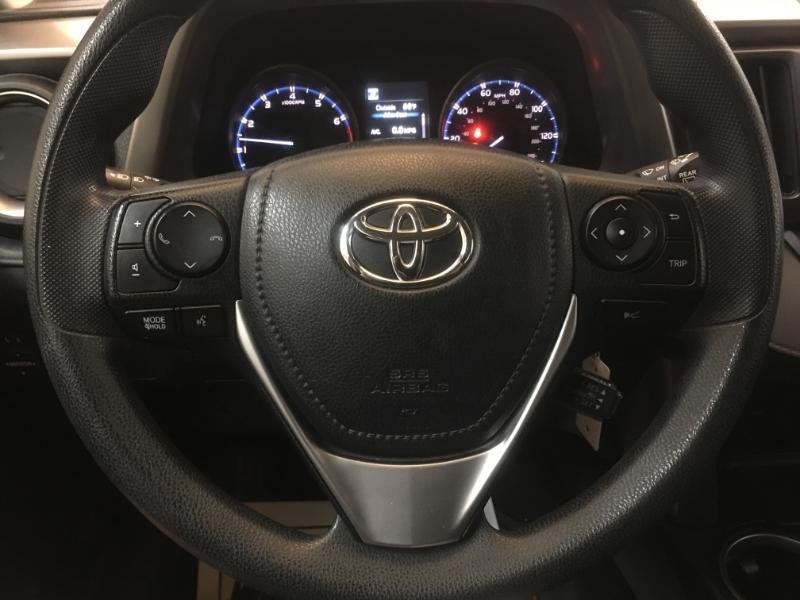 Toyota RAV4  2017