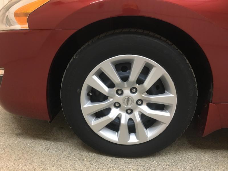 Nissan Altima  2015