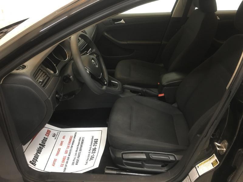 Volkswagen Jetta  2015