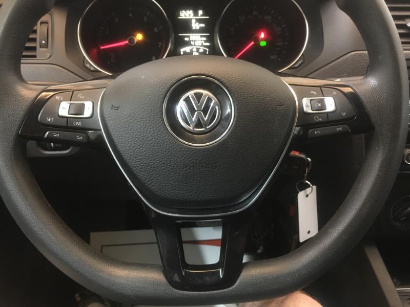 Volkswagen Jetta  2015