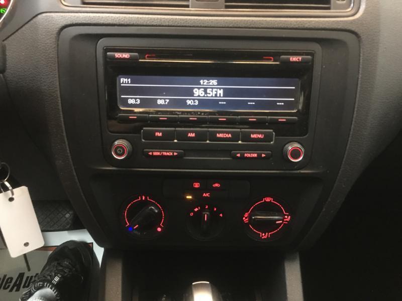 Volkswagen Jetta  2015
