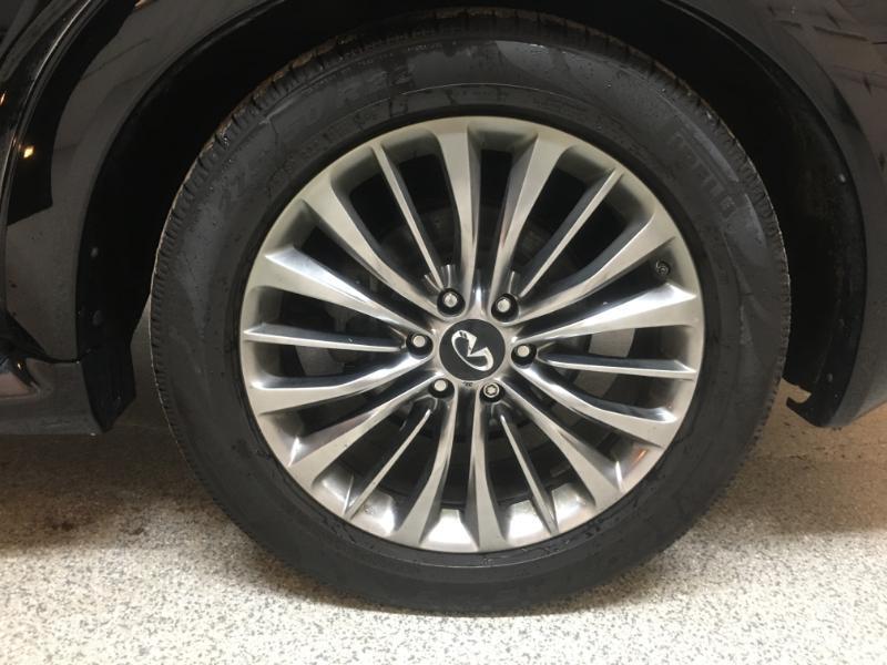 Infiniti QX80  2019