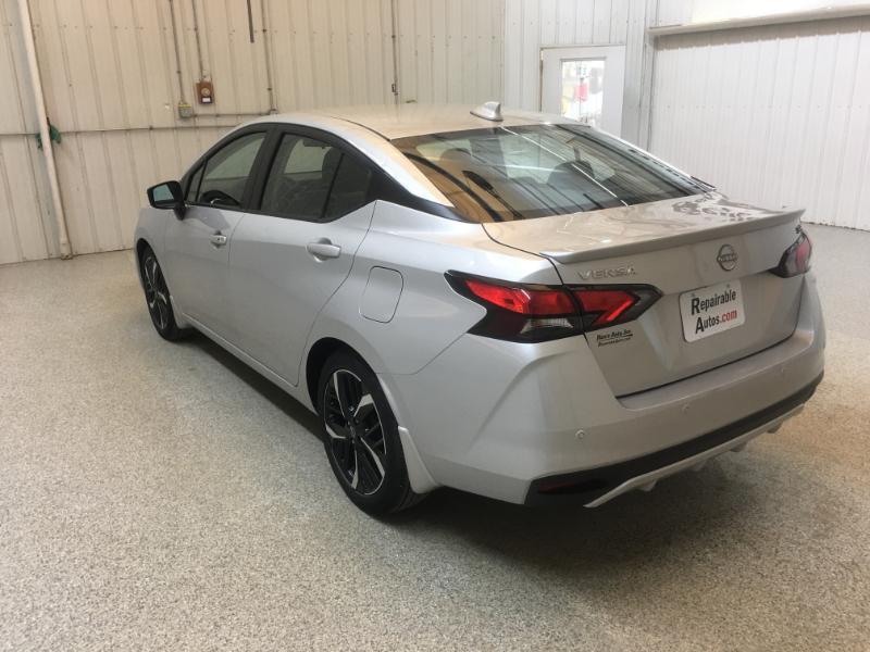 Nissan Versa  2024