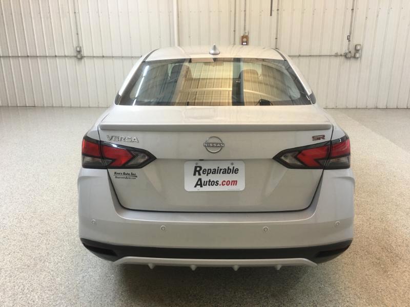 Nissan Versa  2024