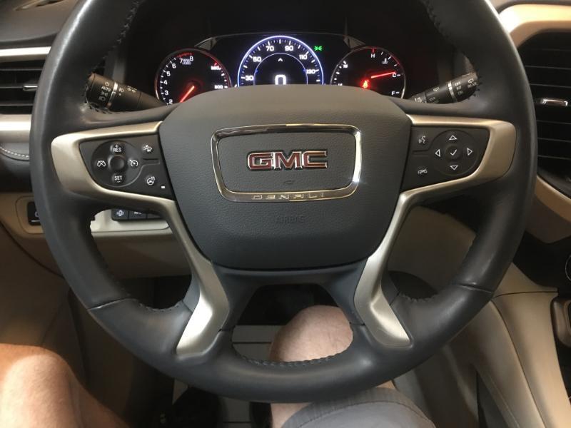 GMC Acadia  2021