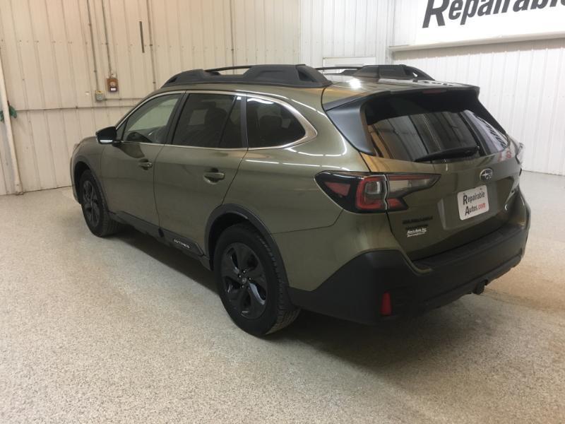 Subaru Outback  2021