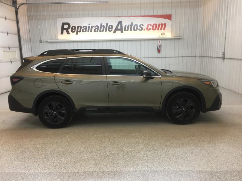 Subaru Outback  2021