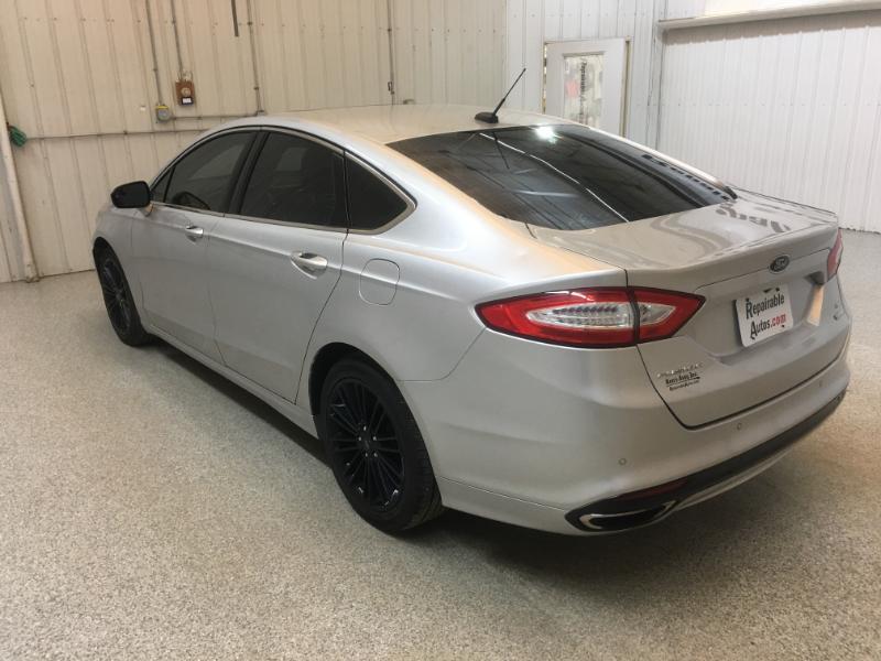 Ford Fusion  2016
