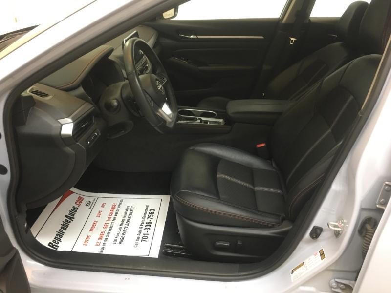 Nissan Altima  2024