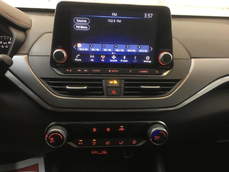 Nissan Altima  2024