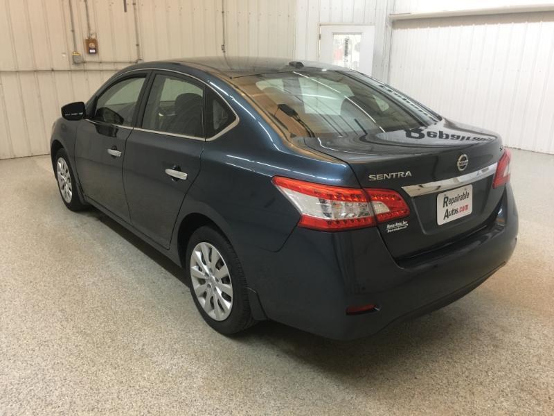 Nissan Sentra  2015