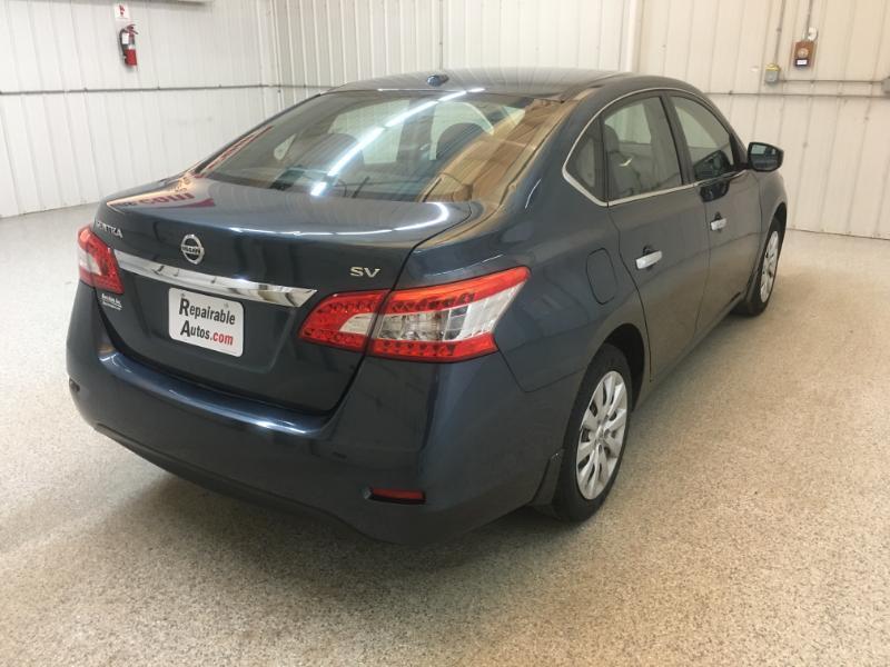 Nissan Sentra  2015