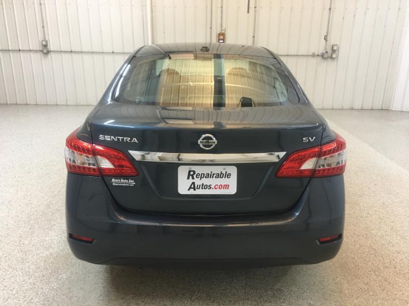 Nissan Sentra  2015