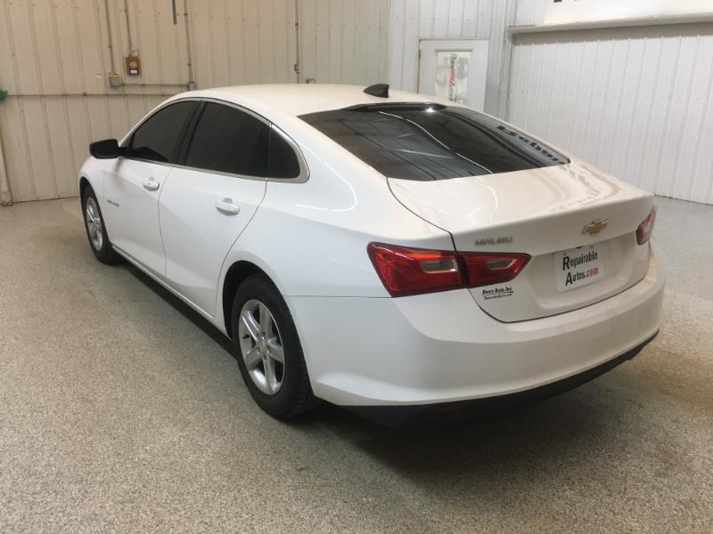 Chevrolet Malibu  2022