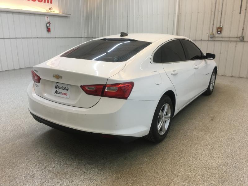 Chevrolet Malibu  2022