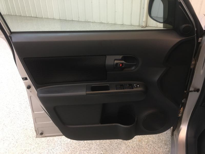 Scion xB  2008