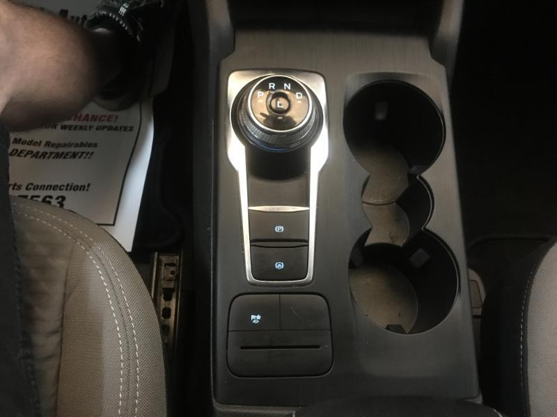 Ford Escape Hybrid  2022