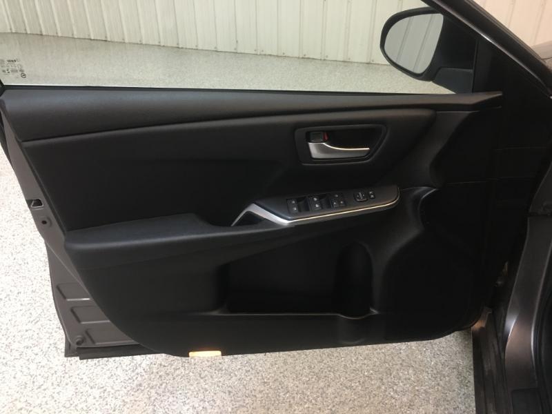 Toyota Camry  2016