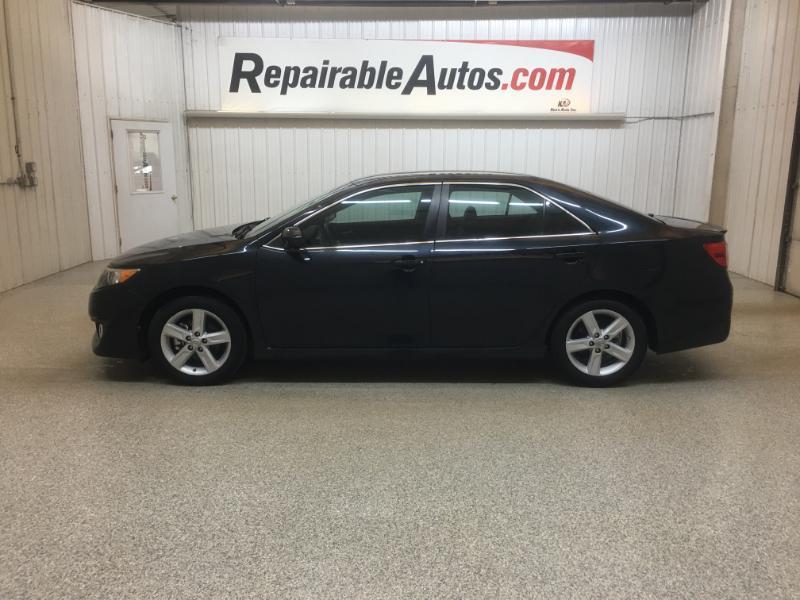 Toyota Camry  2012