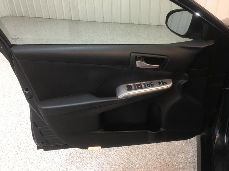 Toyota Camry  2012