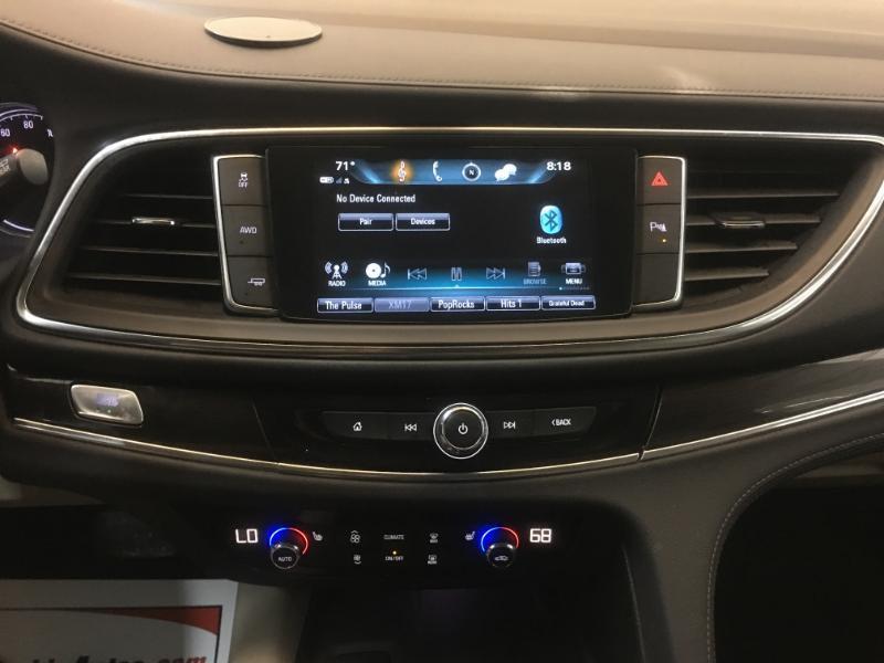 Buick Enclave  2018