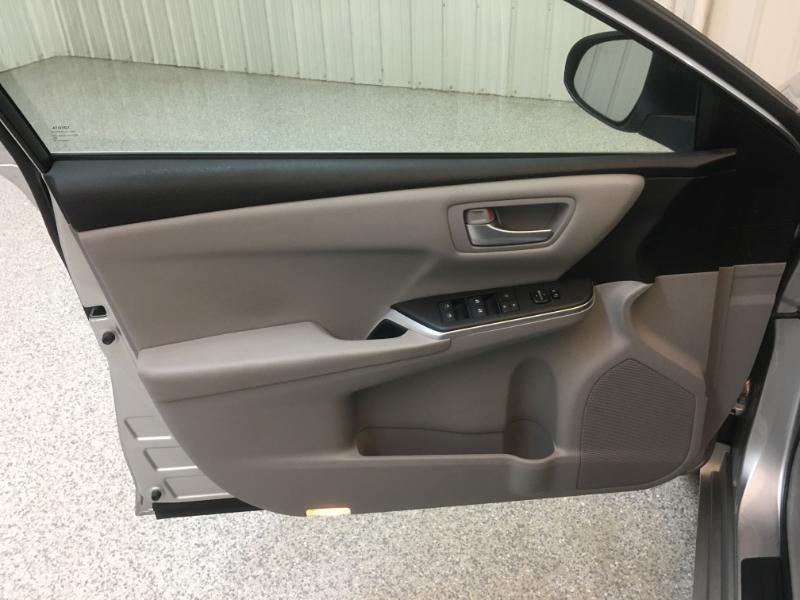 Toyota Camry  2017