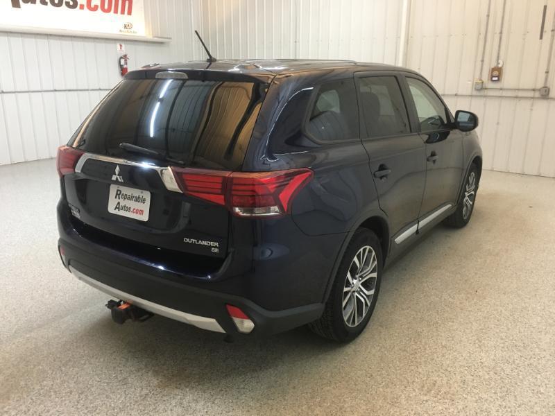 Mitsubishi Outlander  2016