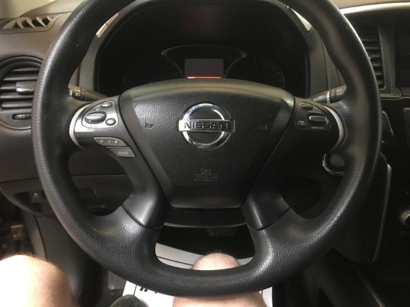 Nissan Pathfinder  2015
