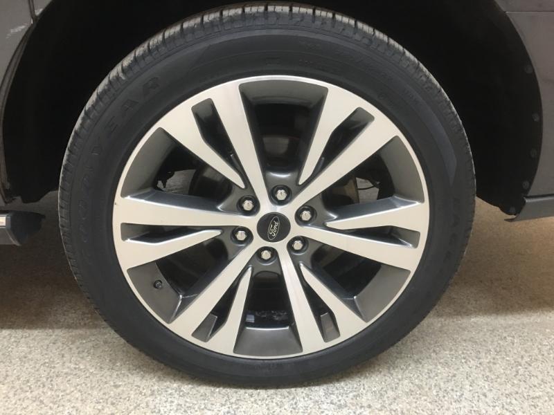 Ford Expedition  2020