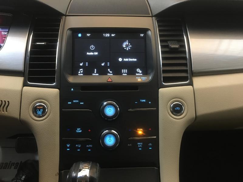 Ford Taurus  2016